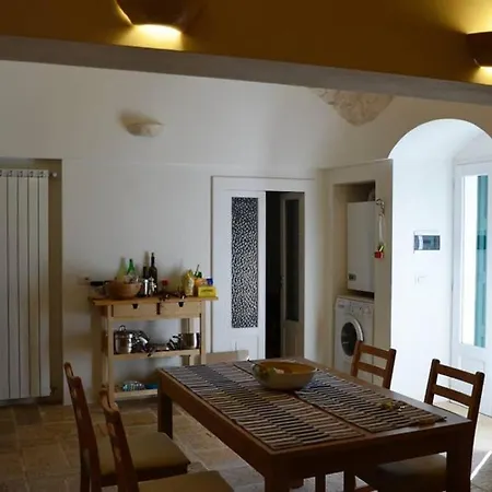 Trullo Rosso E Le Sue Esperienze Martina Franca